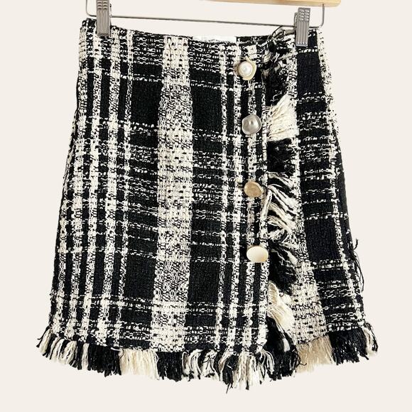 Goodnight Macaroon Black Cream Tweed Fringe Plaid Button Front Mini Skirt Small - Picture 1 of 9
